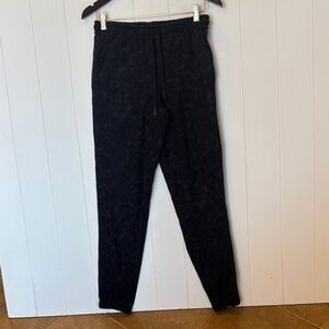 Athleta Farallon Jogger! 2